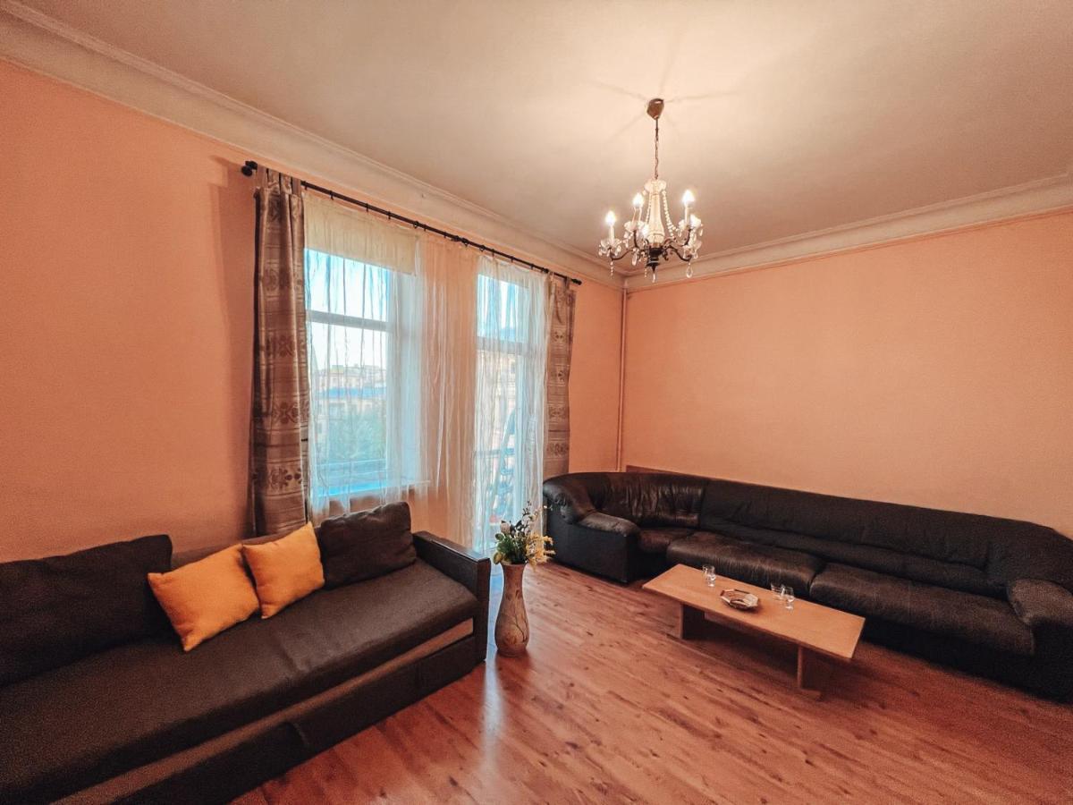 Apartments On Kreshchatik 17 كييف المظهر الخارجي الصورة